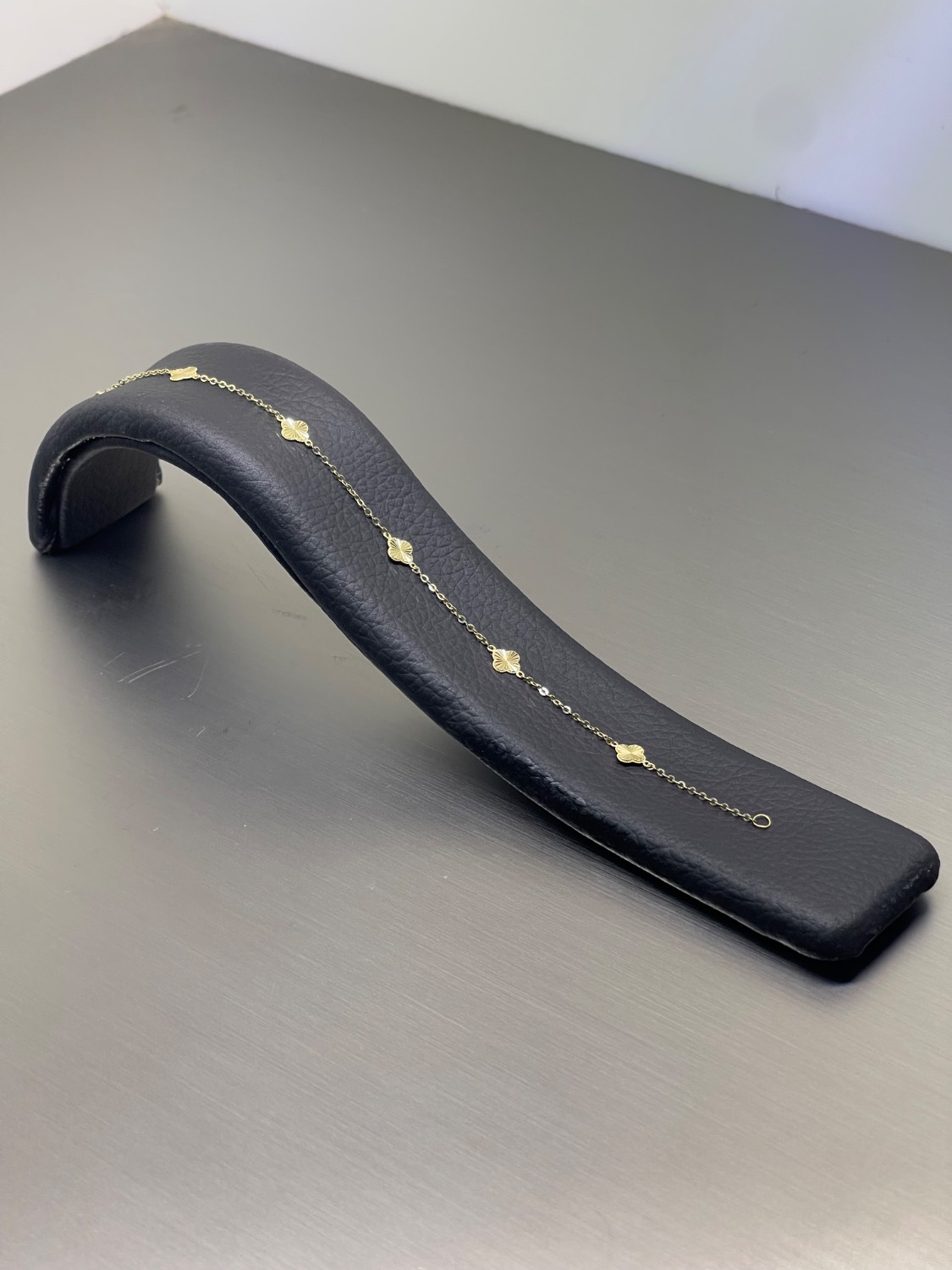 دستبند ونکلیف 