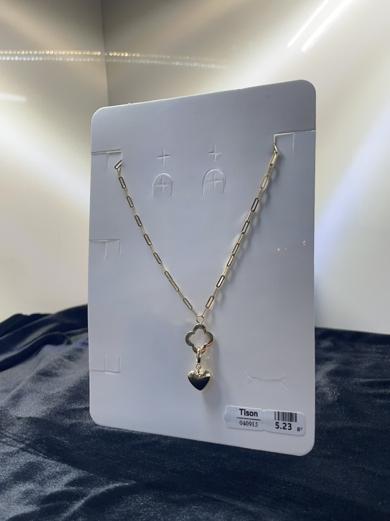 گردنبند تایسون